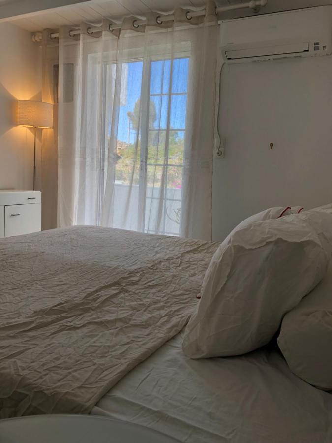 Pounta Beach House Суніон Екстер'єр фото